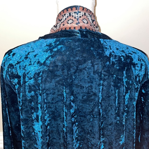 Andree‎ by Unit Crushed Teal Blue Velvet Embroidered Boho Kimono Size Large - Picture 11 of 13